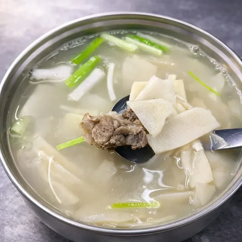 鮮筍排骨湯(可素食)